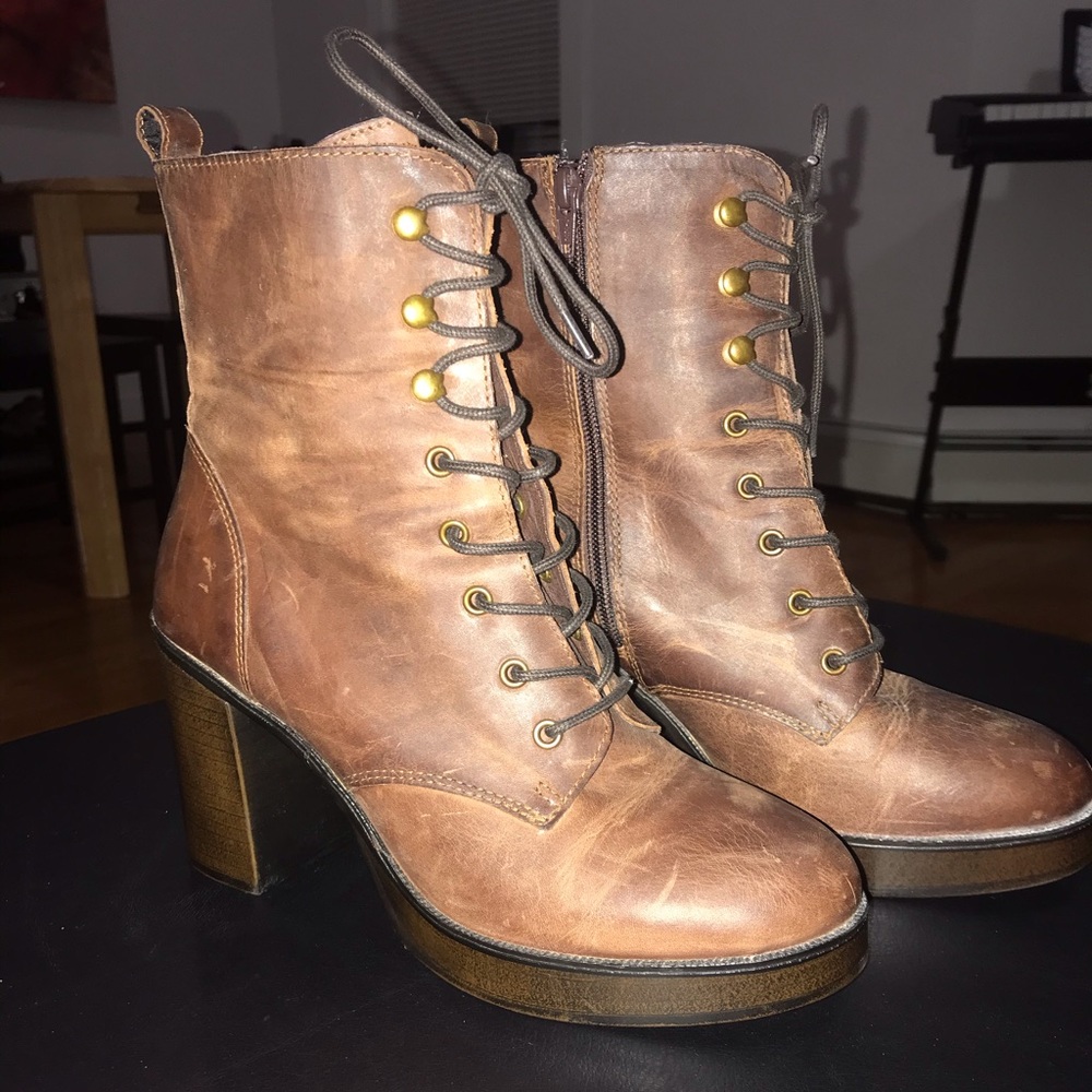 Worn once. Steve Madden brown boots.